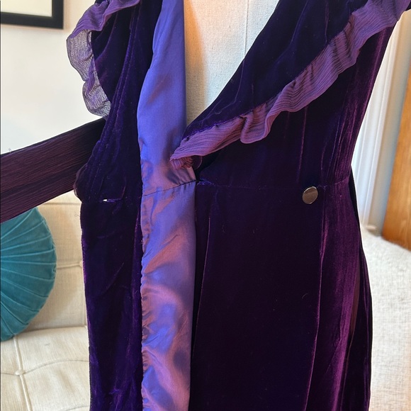 Vintage Velvet Wrap Dress in Royal Purple, Circa Late 70’s/Early 80’s - Picture 7 of 11